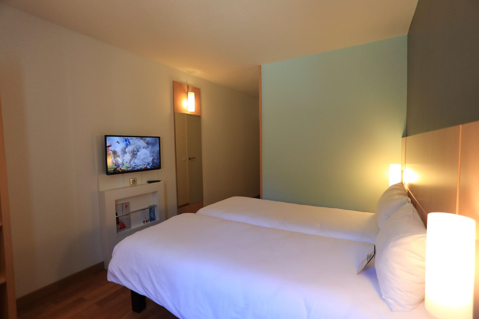Ibis Aurillac Exteriör bild