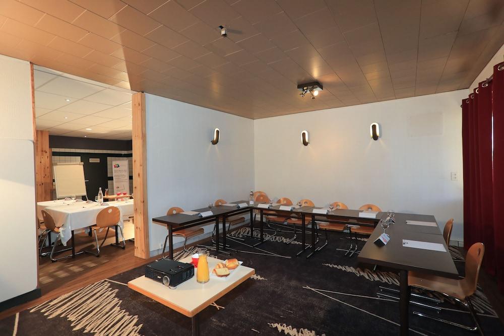 Ibis Aurillac Exteriör bild